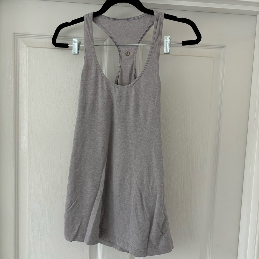 Lululemon top